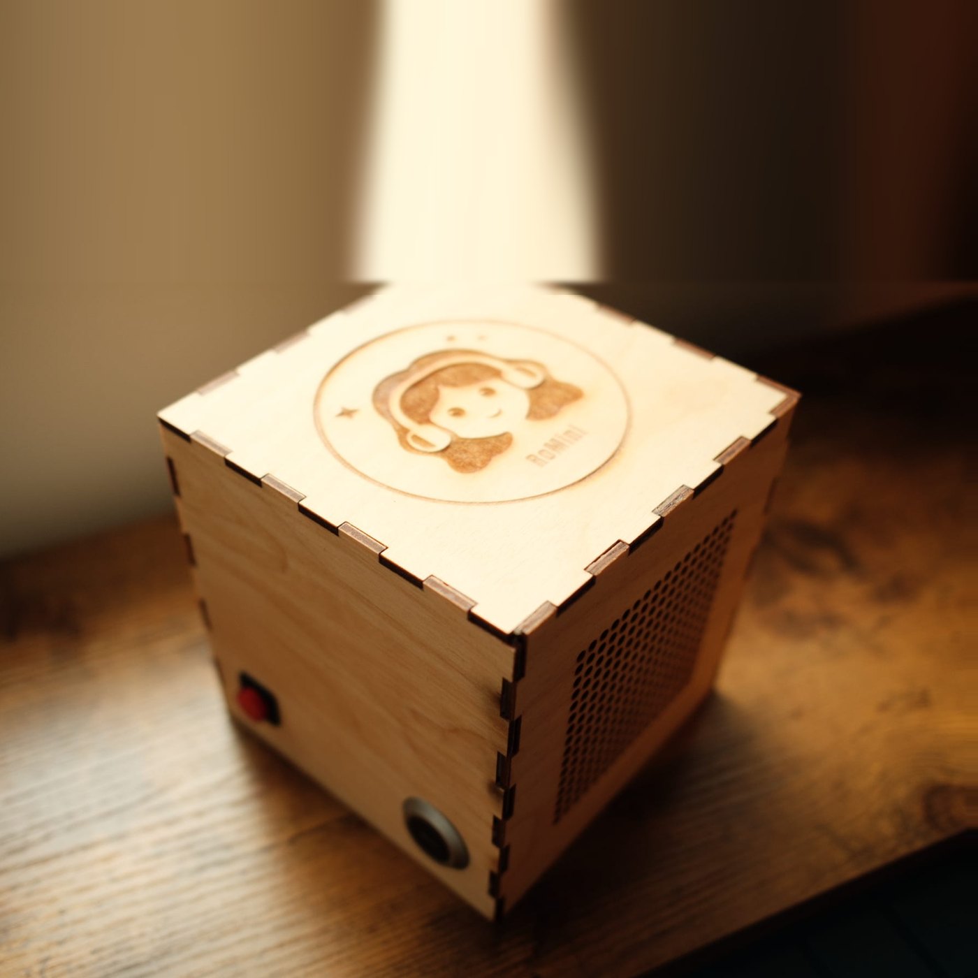 Wooden RoMini story box
